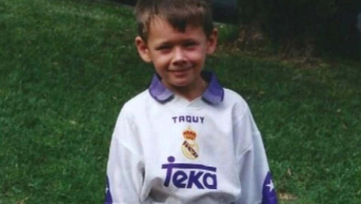 A young Alex De Minaur