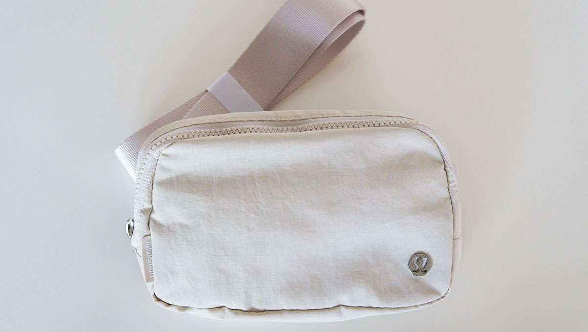 Lululemon Everywhere Belt Bag Review