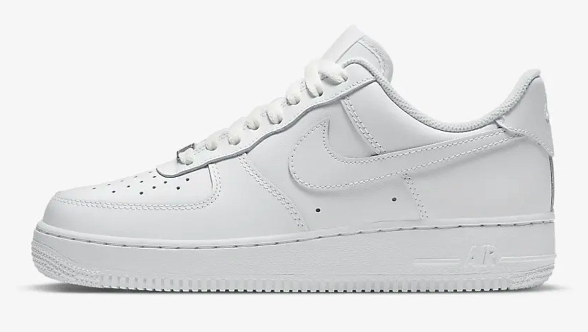 Nike Air Force 1 Triple White