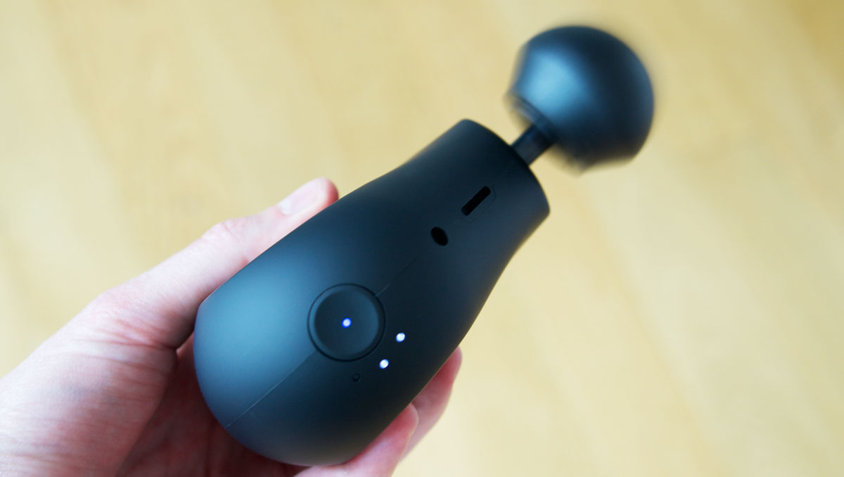 The Theragun mini features LEDs to help you select percussion speed (Photo: The Sport Review)