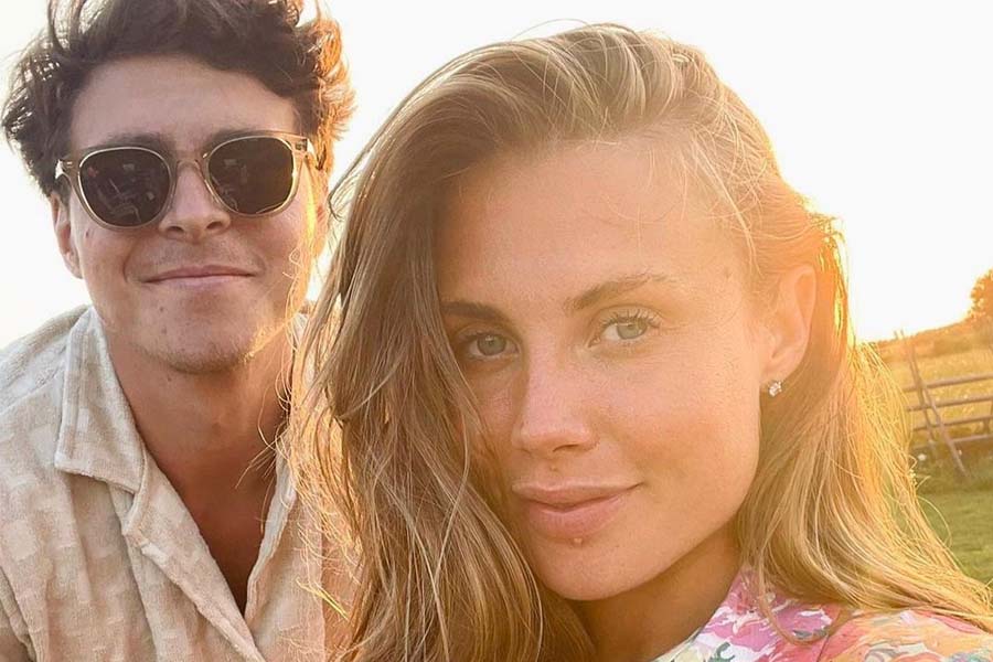 Victor Lindelof Wife